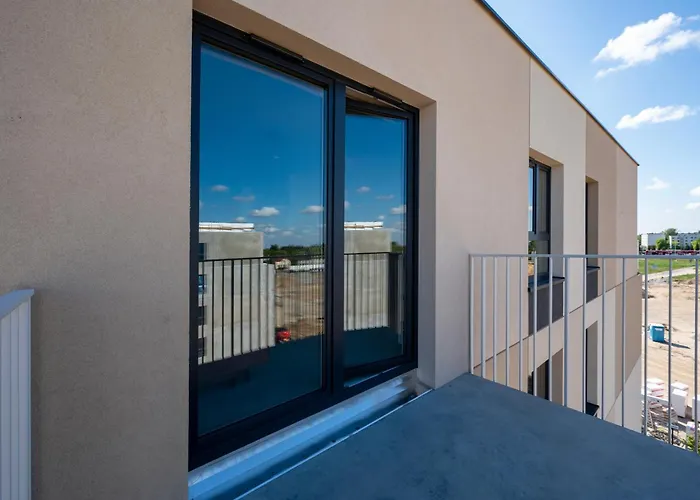 Widzewska Chic By Bookinghost