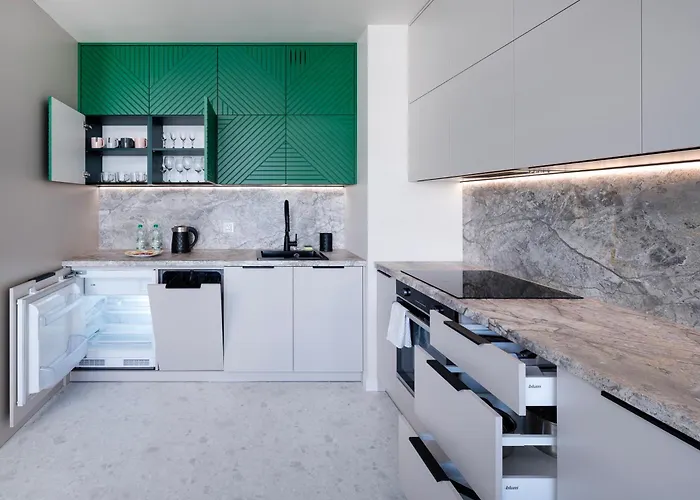 Widzewska Chic By Bookinghost *